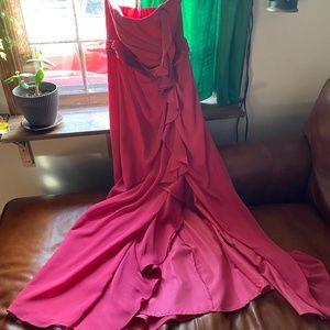 David’s Bridal fuchsia bridesmaid dress size 6